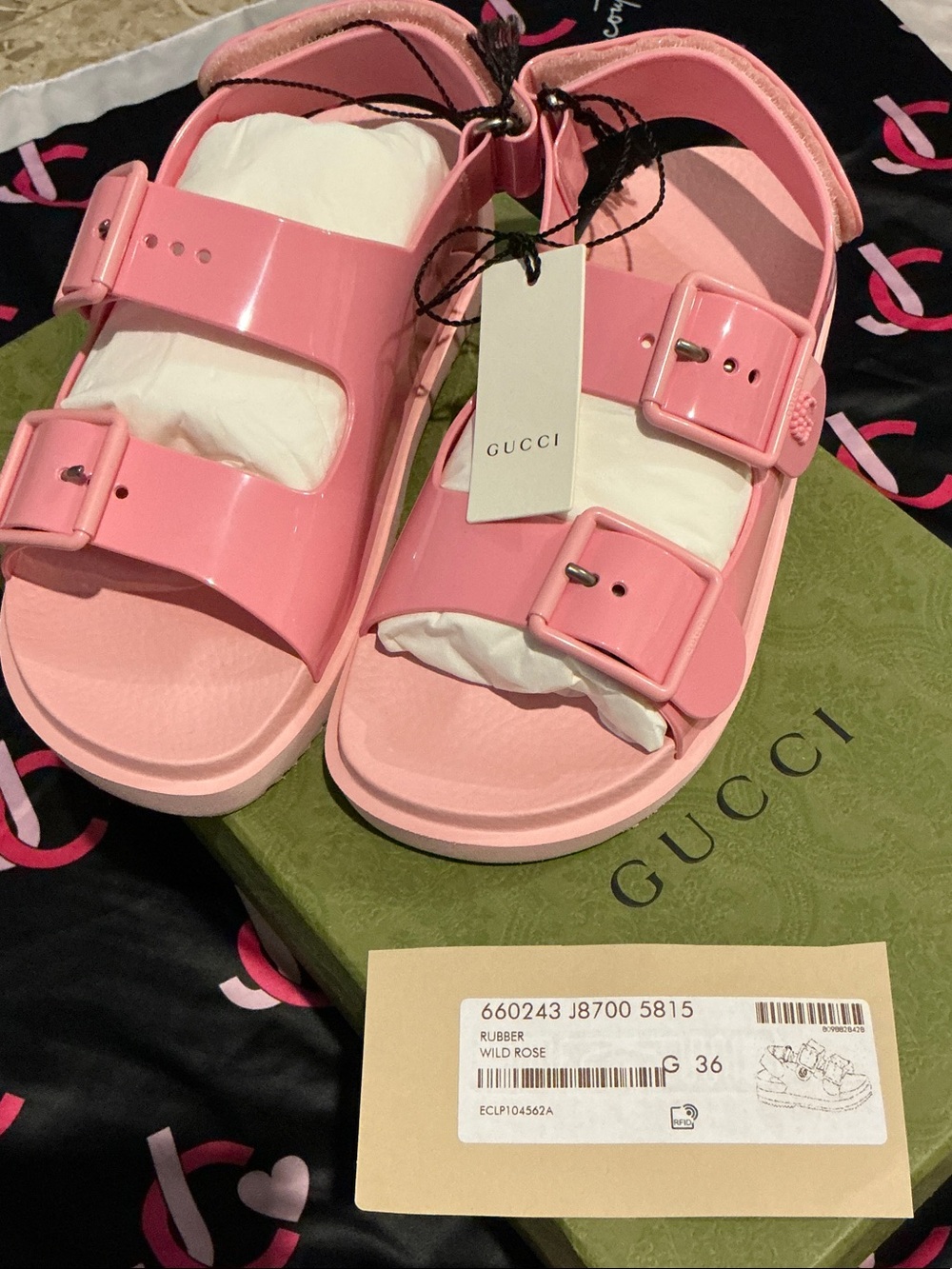 Gucci Pink Double-Buckle Rubber Slides jelly shoes New in box includes extra